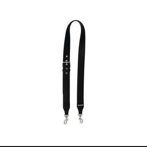 Loungefly Extension strap Available in black